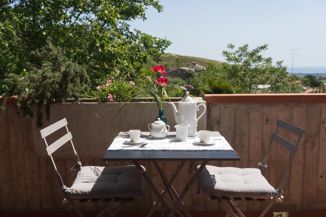 B&B Il Giardino Degli Incanti SantʼElpidio a Mare Eksteriør billede